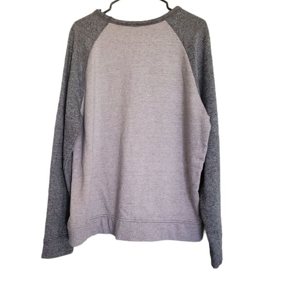 Two Tone Gray Sweatshirt Sz XL Front Pocket - Picture 2 of 3